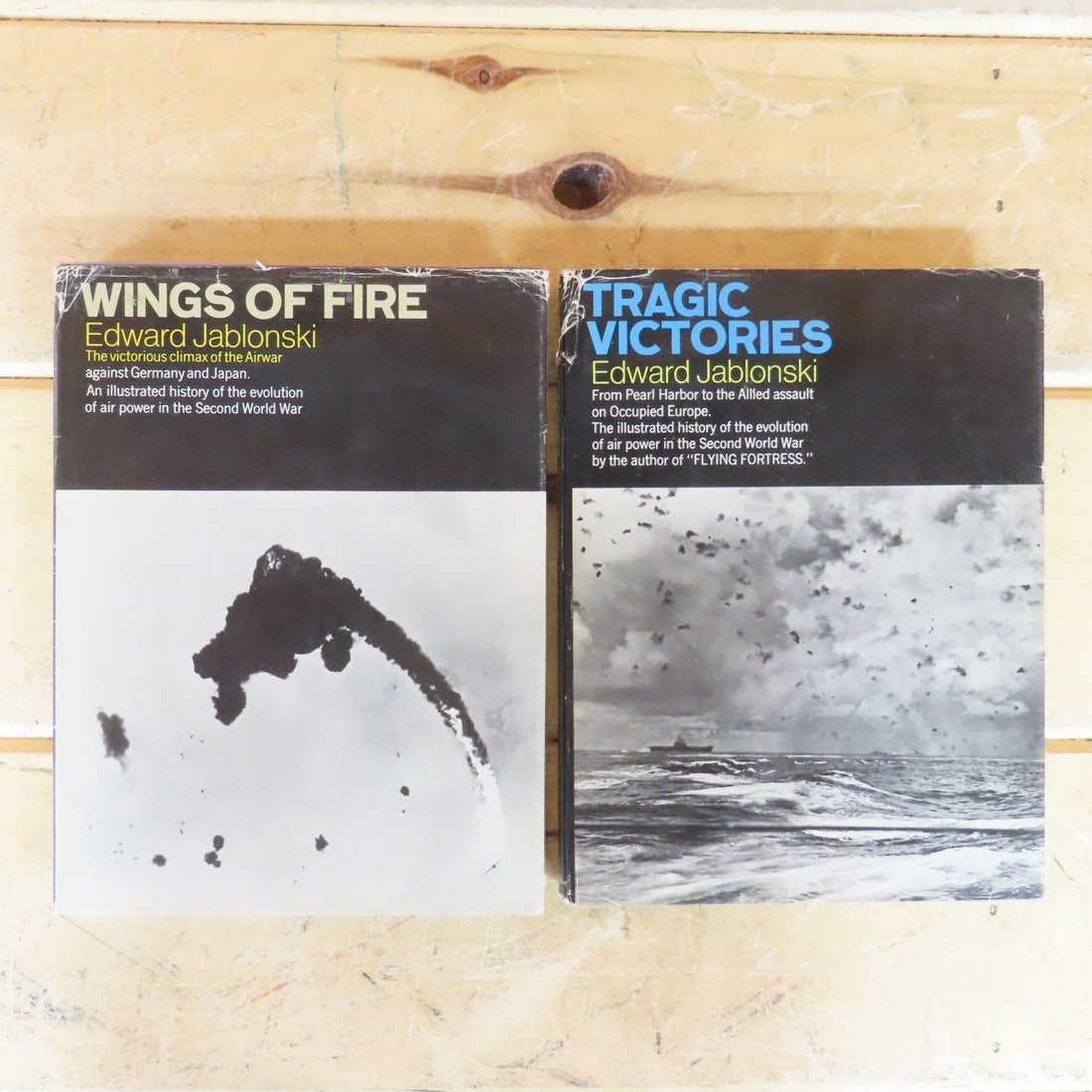 WWII Illustrated History Books & Aircraft Tech - 9