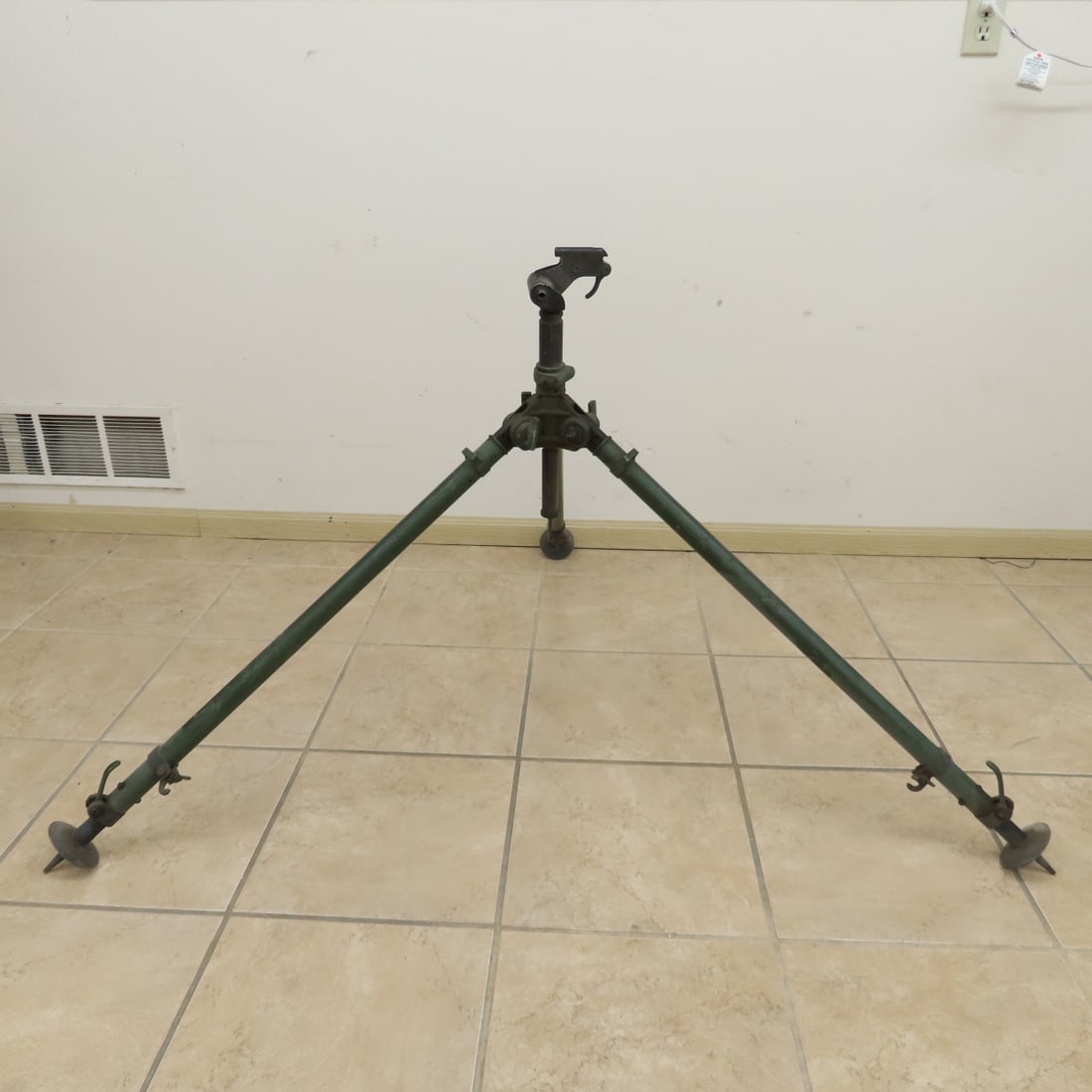 NEW LOT! MG42/MG53 Anti-Aircraft Tripod (1 of 9)