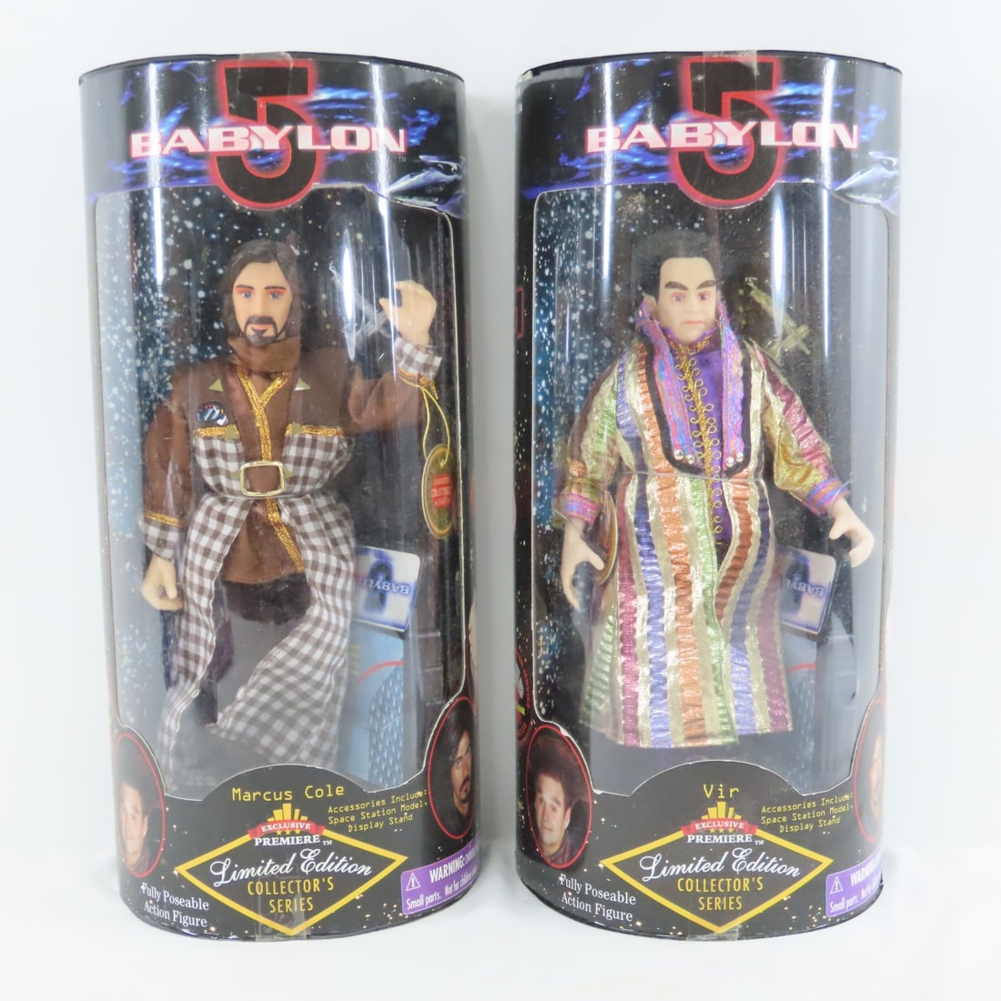 6 Babylon 5 LE Action Figures, keychains, & more - 4