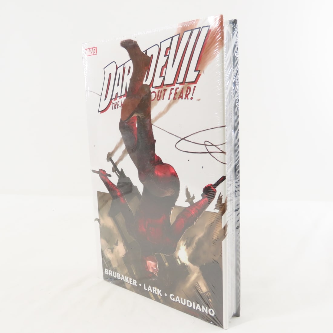 Marvel Omnibus Daredevil Vol 1 & 2 Brubaker HC - 4