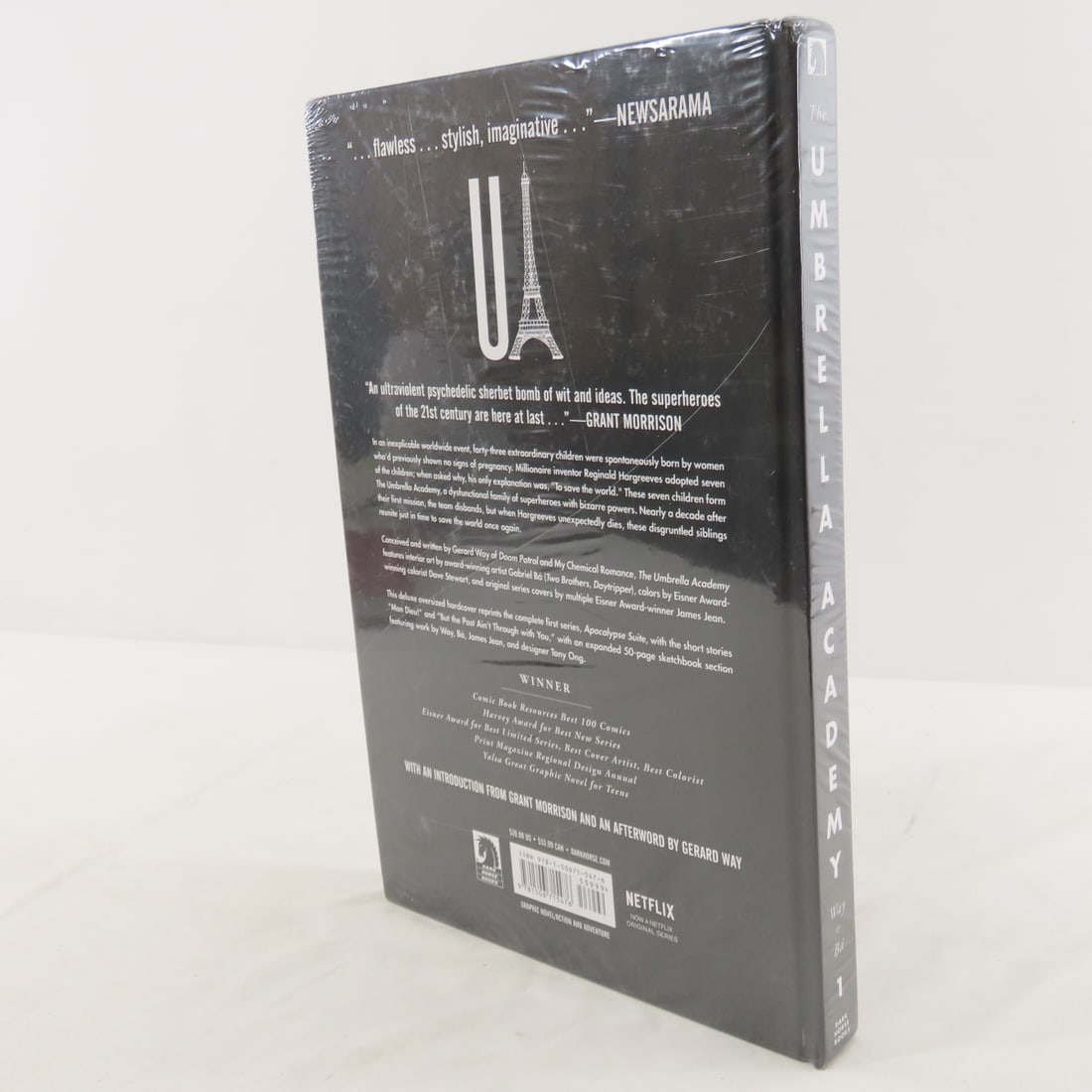 The Umbrella Academy Vol 1 & 2 HC Sealed - 7