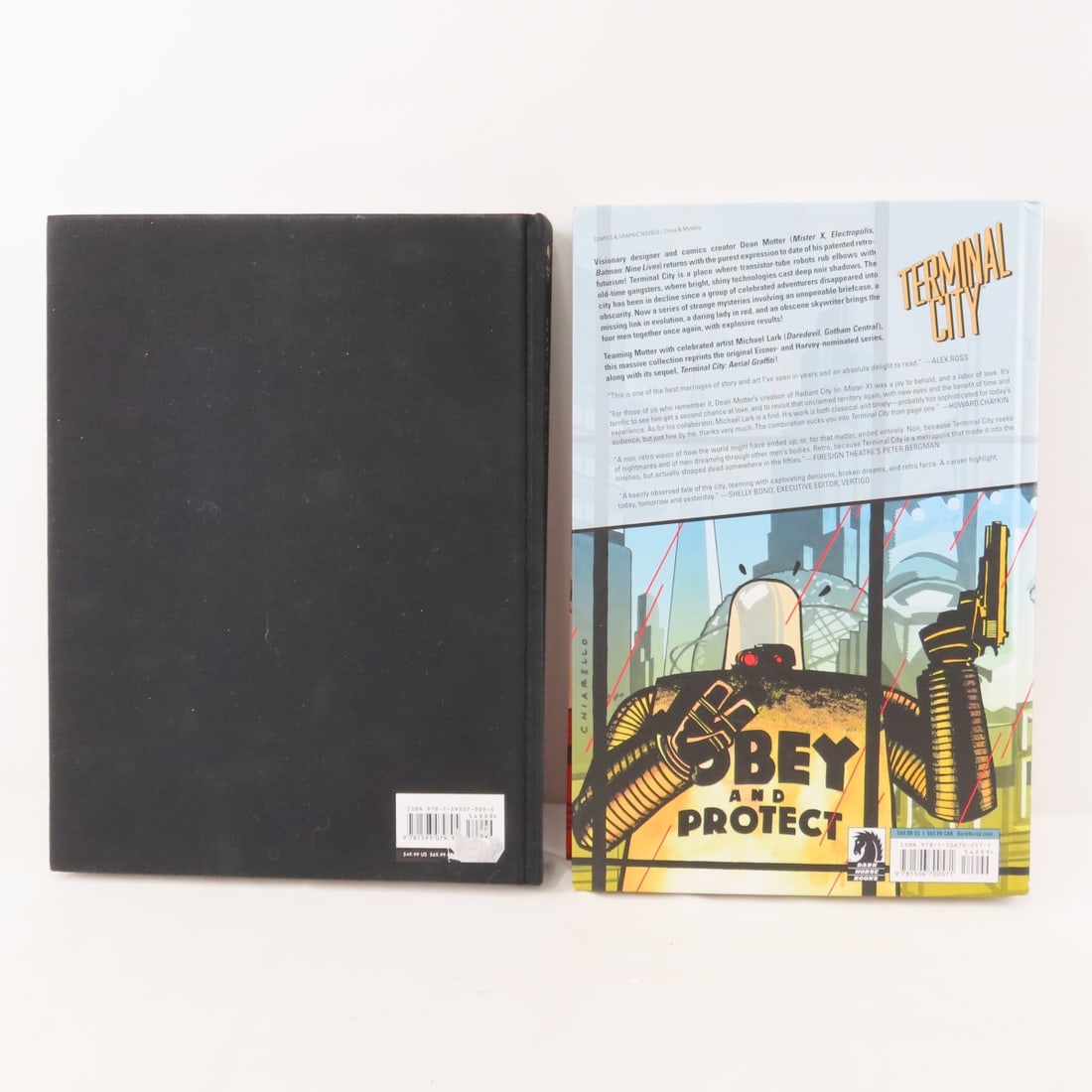 8 Dark Horse Graphic Novels: Hellboy Vol 2 & more - 4