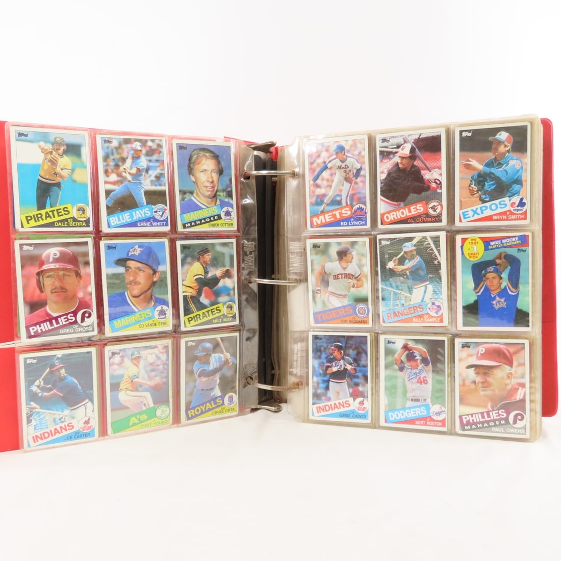 Binder full of mixed 1980's Baseball Cards - 3