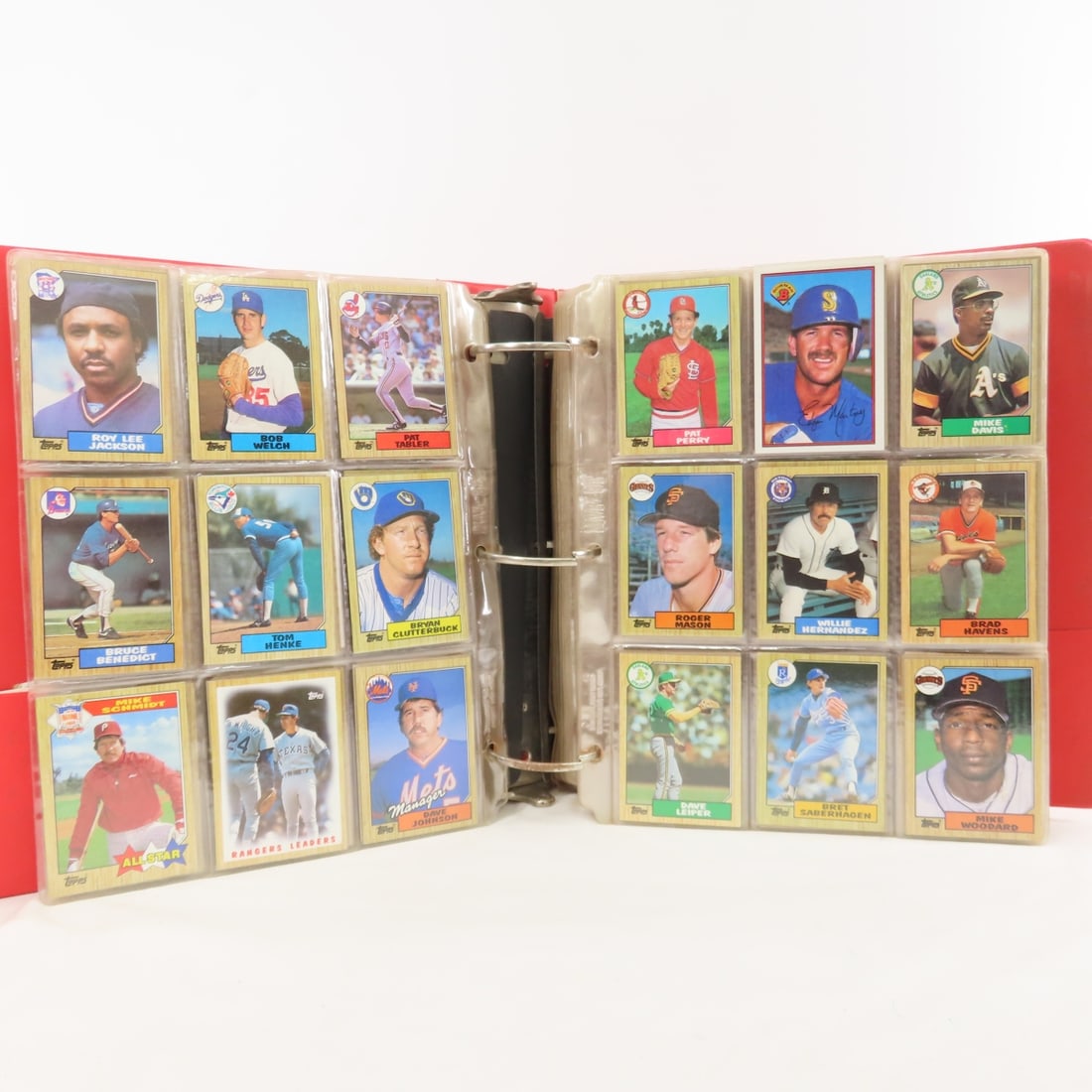 Binder full of mixed 1980's Baseball Cards - 7