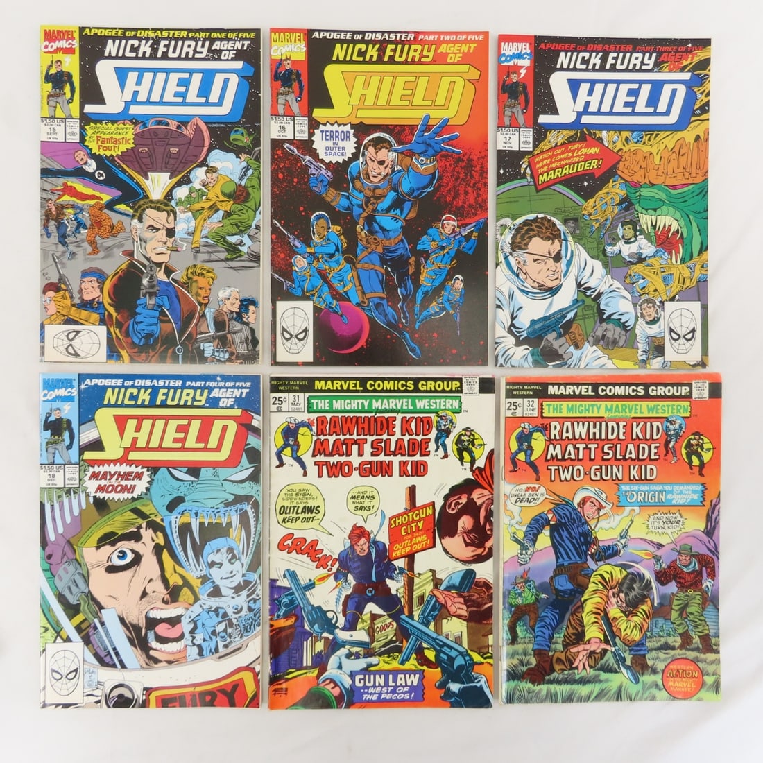 55+ Comic Books- Punisher, Marvel Handbooks & More - 3