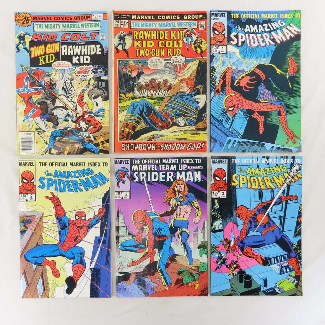 55+ Comic Books- Punisher, Marvel Handbooks & More - 4