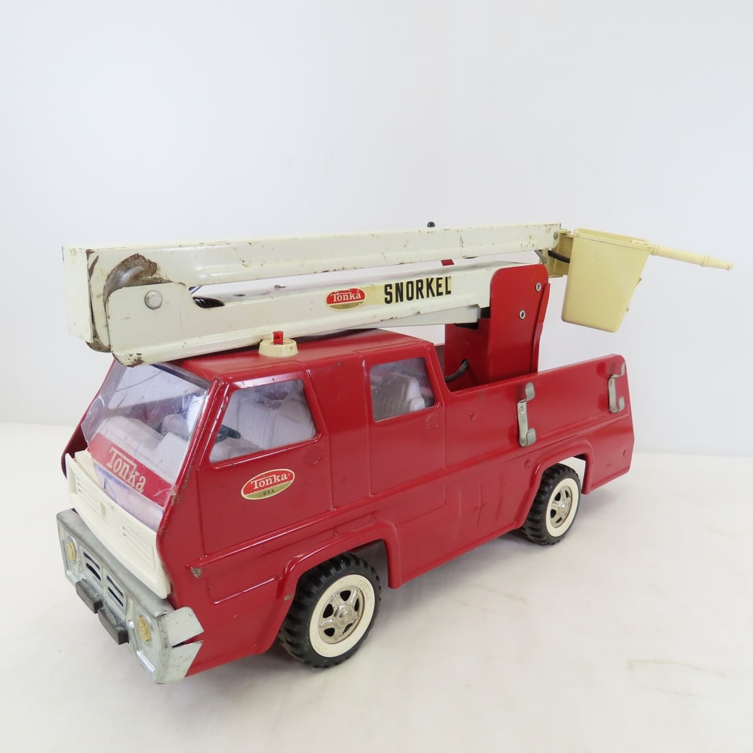 1974-75 Tonka Snorkel Truck - 3