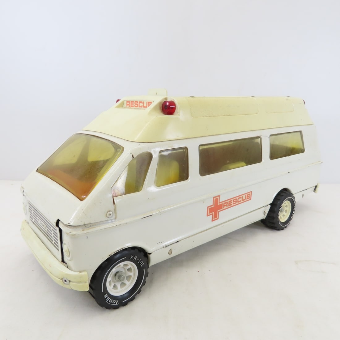 1974 Mighty Tonka Rescue Ambulance - 4