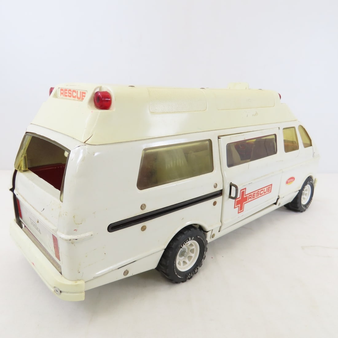 1974 Mighty Tonka Rescue Ambulance - 5