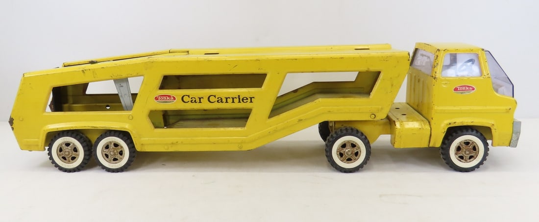 1972 Tonka Car Carrier & Cab (1 of 12)