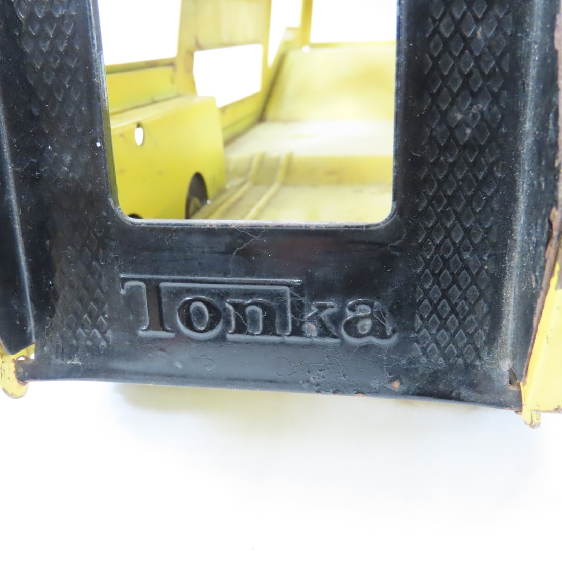 1972 Tonka Car Carrier & Cab - 9