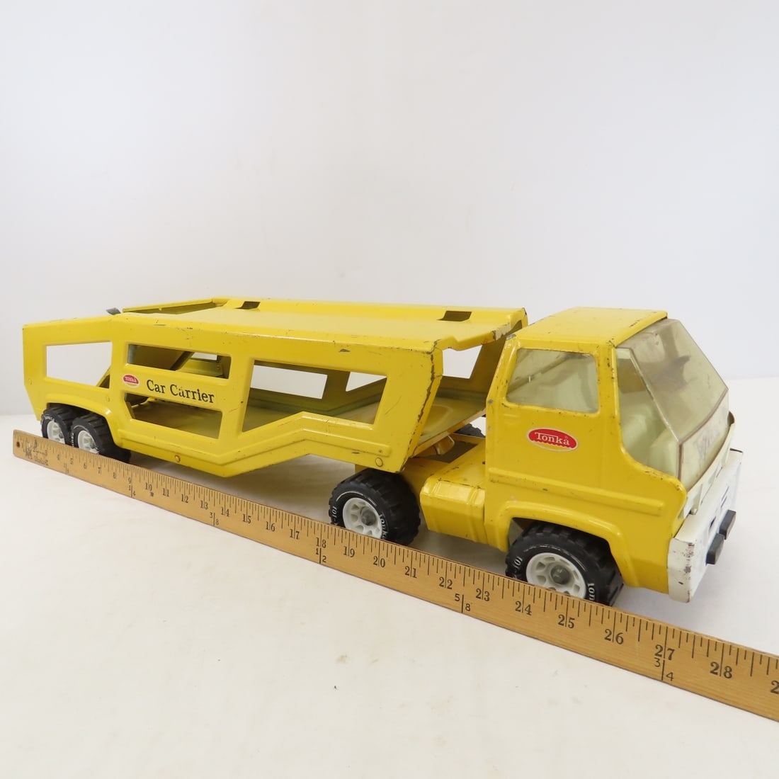 1975 Tonka Car Carrier & Cab - 12