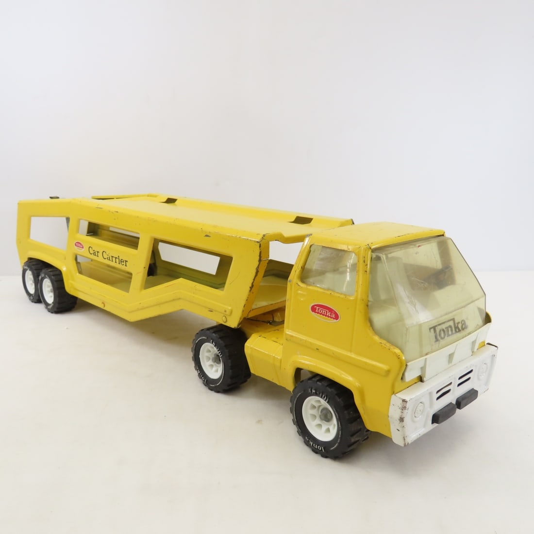 1975 Tonka Car Carrier & Cab - 2