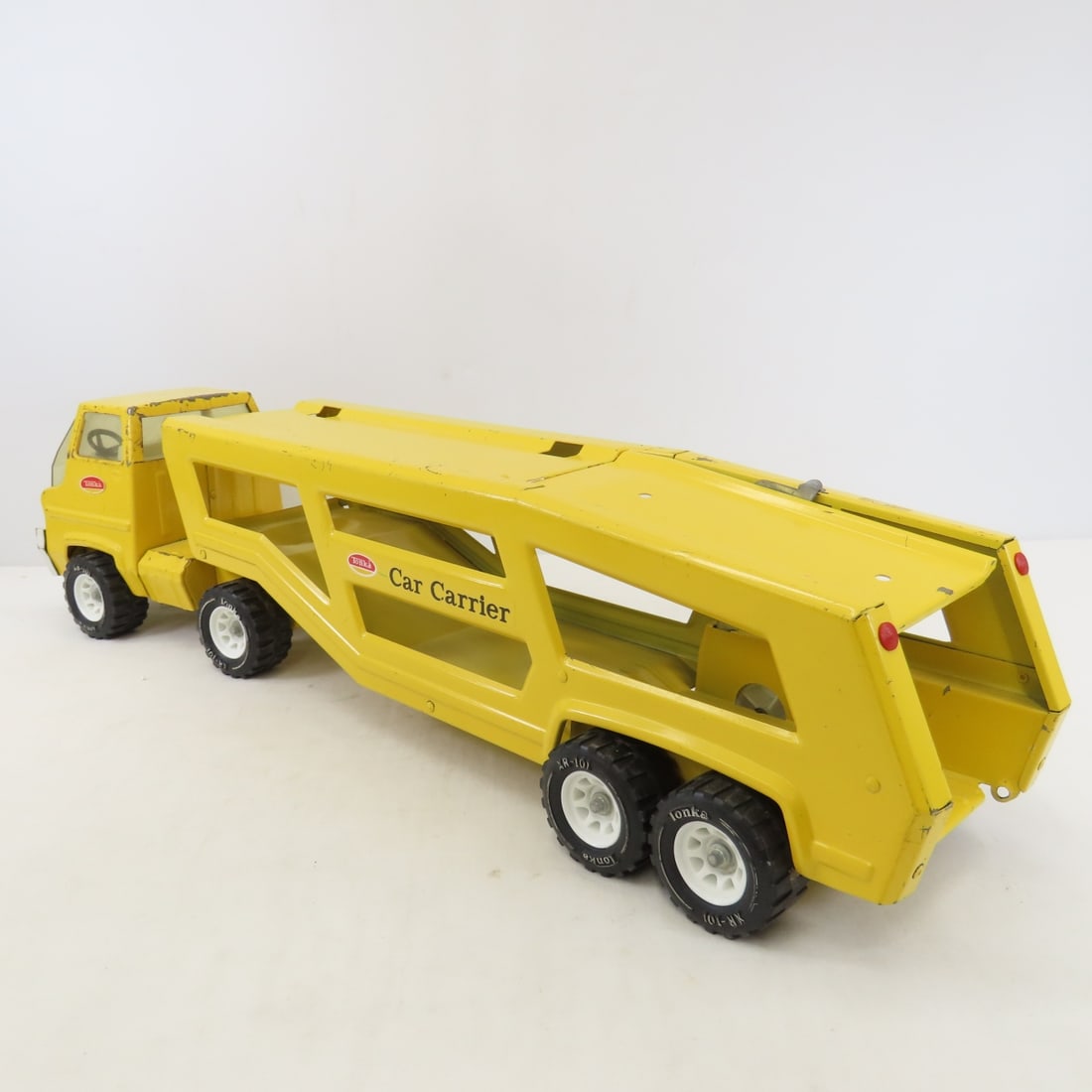 1975 Tonka Car Carrier & Cab - 3