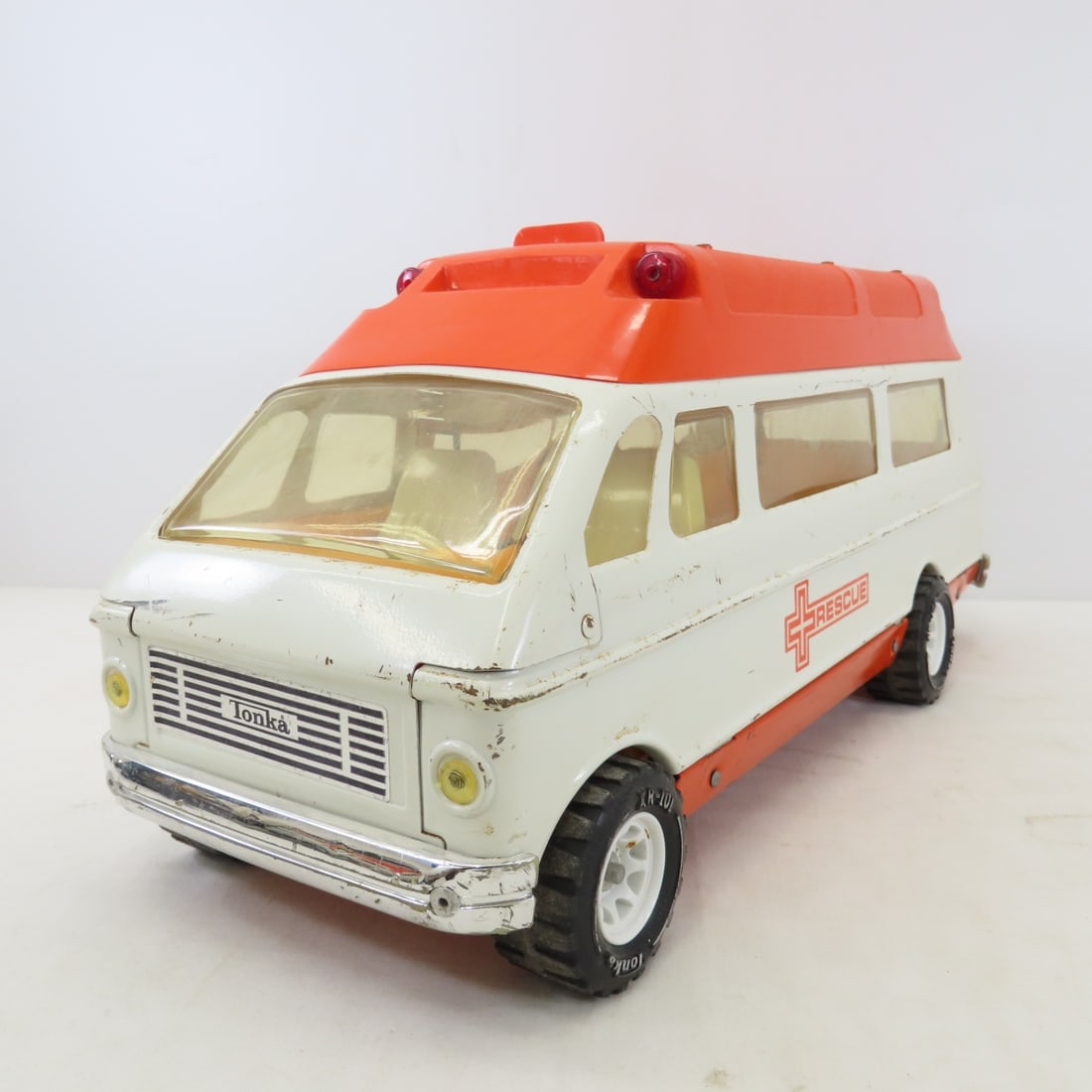 1975-76 & 1978 Mighty Tonka Rescue Ambulances - 4