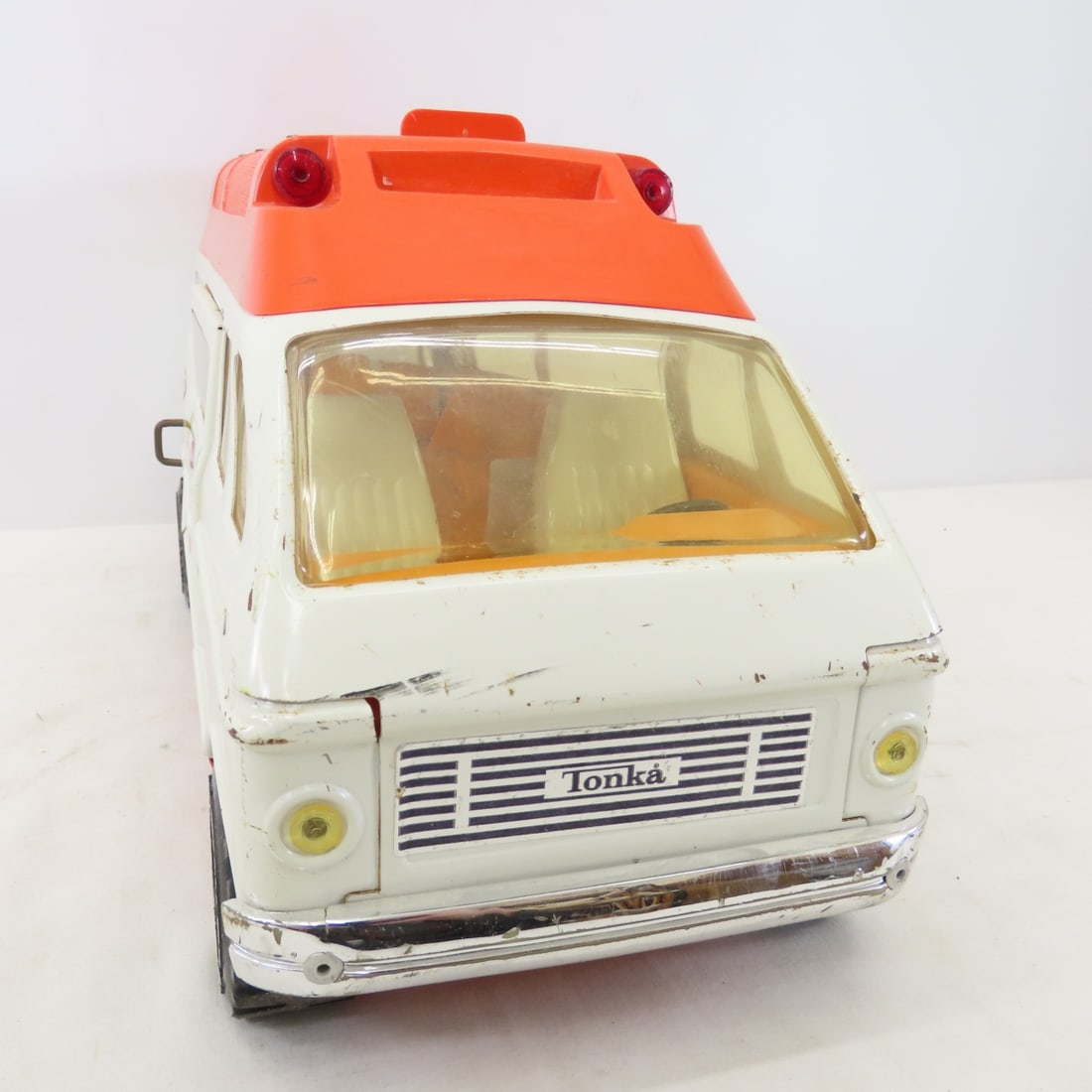 1975-76 & 1978 Mighty Tonka Rescue Ambulances - 7