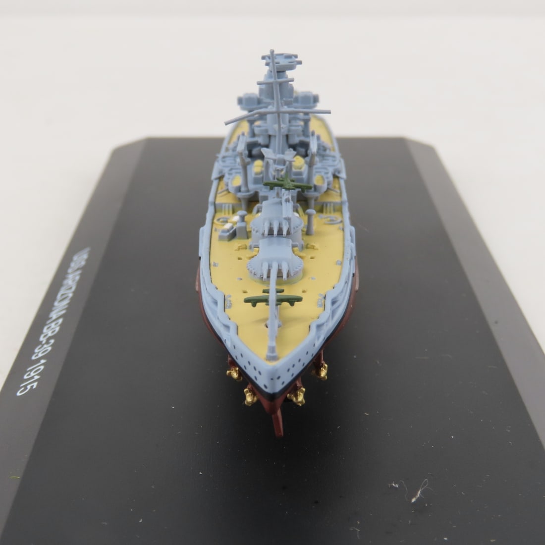 2 Occre Ship Models, USS Missouri, USS Arizona - 4