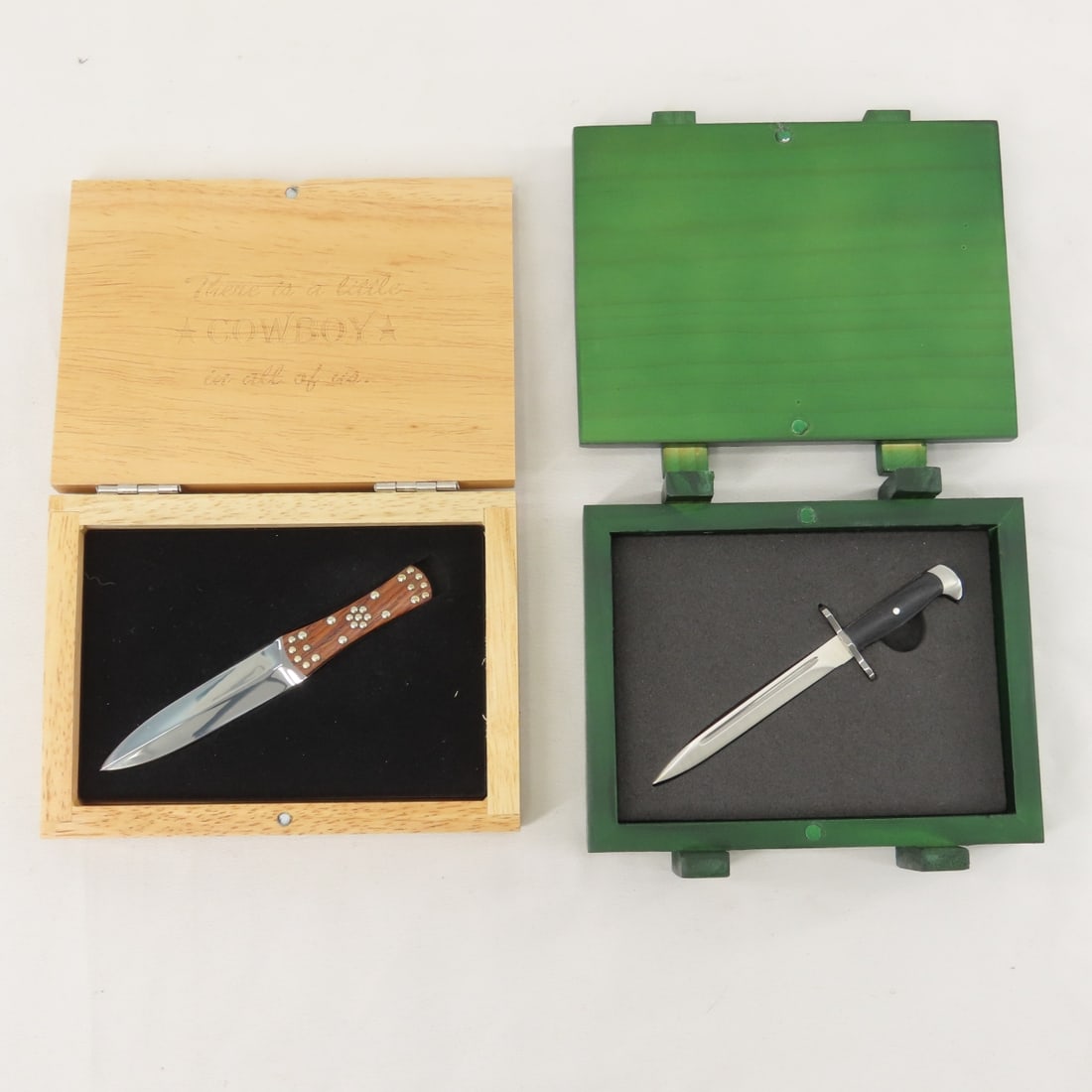 Collection of American Heritage Miniature Knives - 15