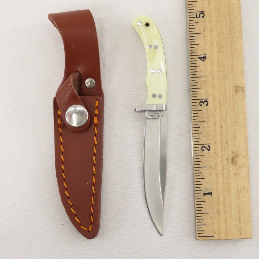 Collection of American Heritage Miniature Knives - 19