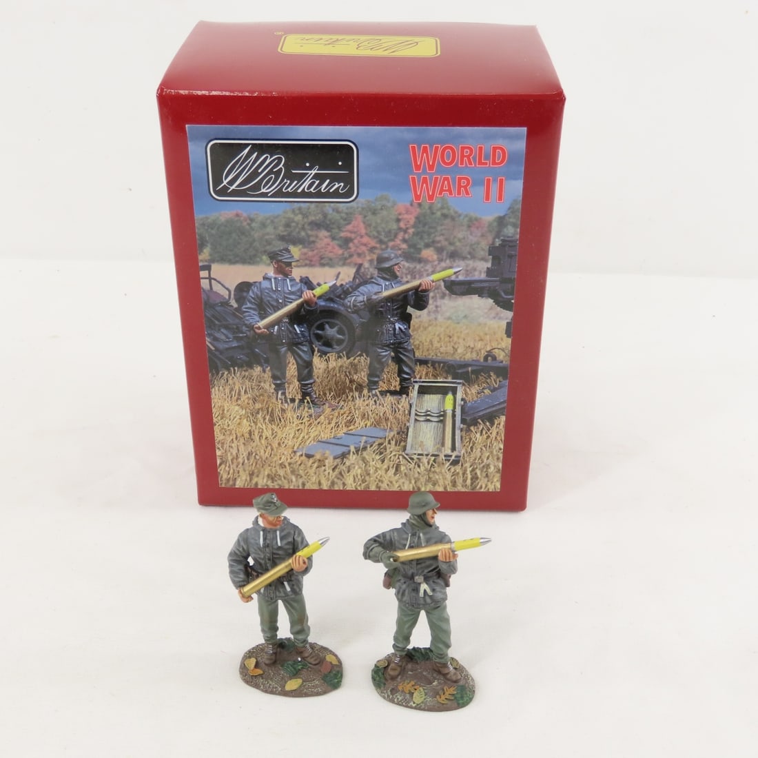 8 W. Britain Metal Alloy WWII Soldiers & Flak Gun - 11