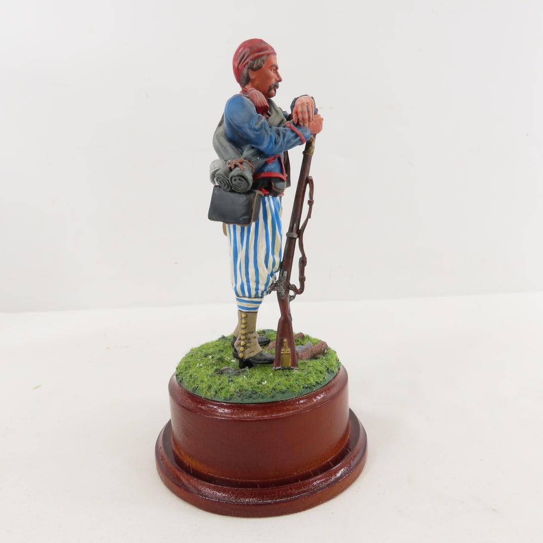 4 Collectors Showcase Military Miniatures - 10