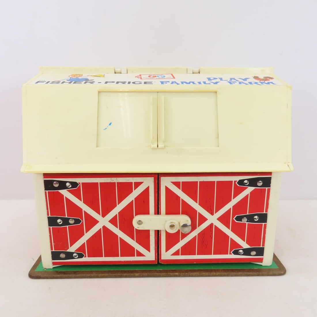 Vintage Fisher Price Family Play Farm - 2