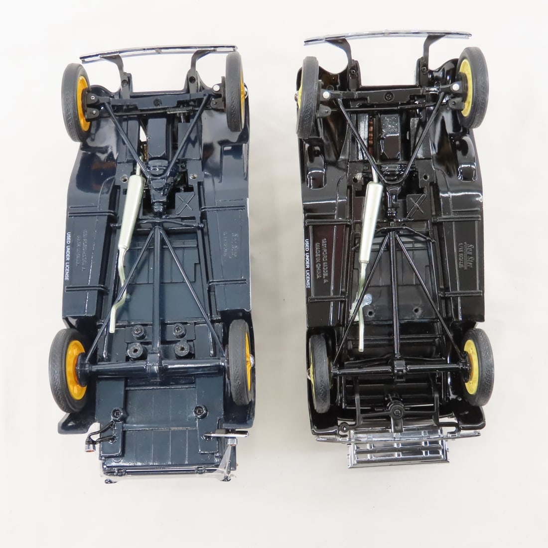 7 Diecast Vintage Vehicles, Motor Max & Other - 19