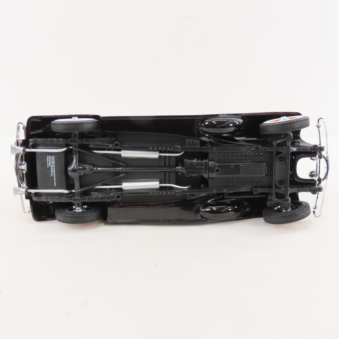 7 Diecast Vintage Vehicles, Motor Max & Other - 6