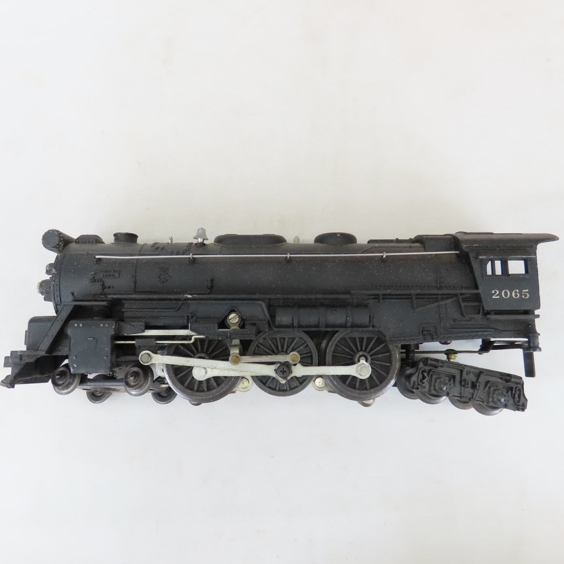 Lionel 20650 Engine with 8 Cars & Accessories - 2