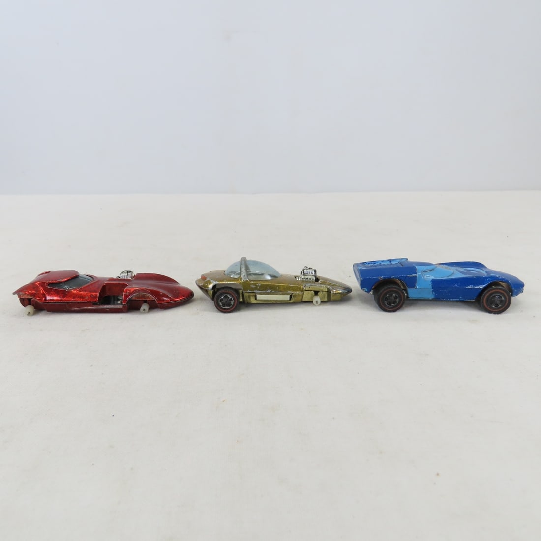 19 Hot Wheel Redlines & 2 Motorcycles for Rebuild - 6