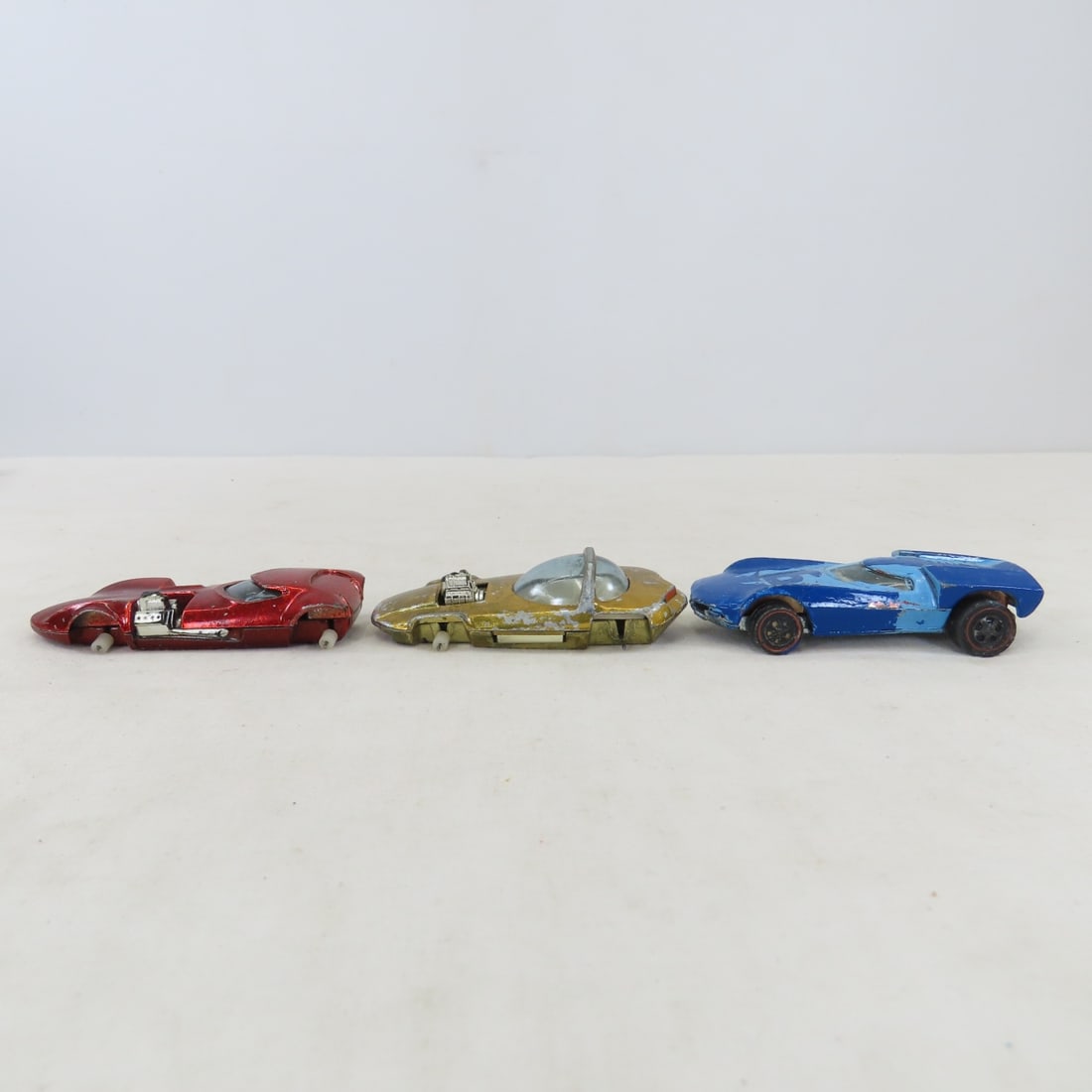19 Hot Wheel Redlines & 2 Motorcycles for Rebuild - 7
