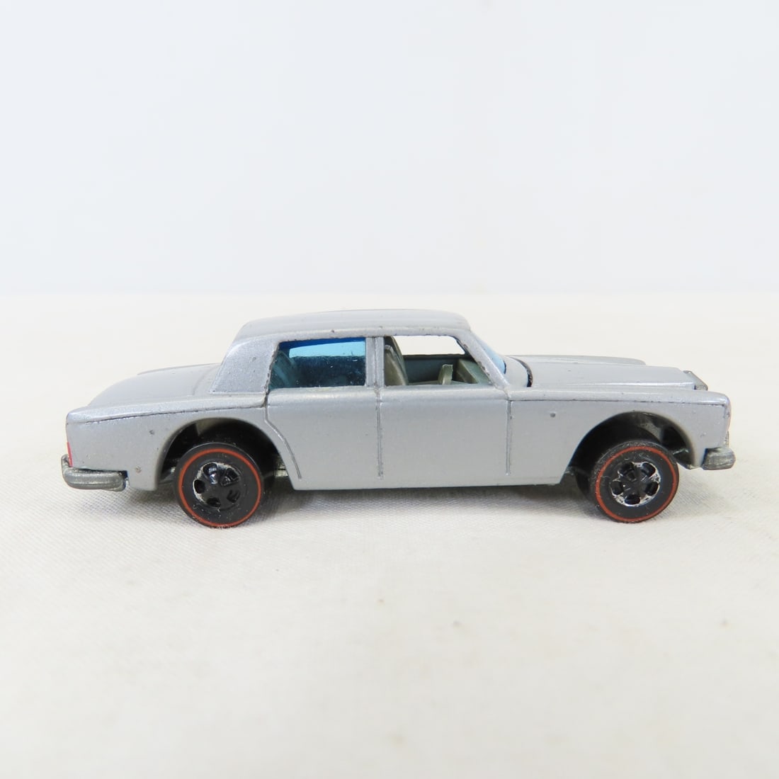 Hot Wheels Redline Rolls Royce & Torero - 11