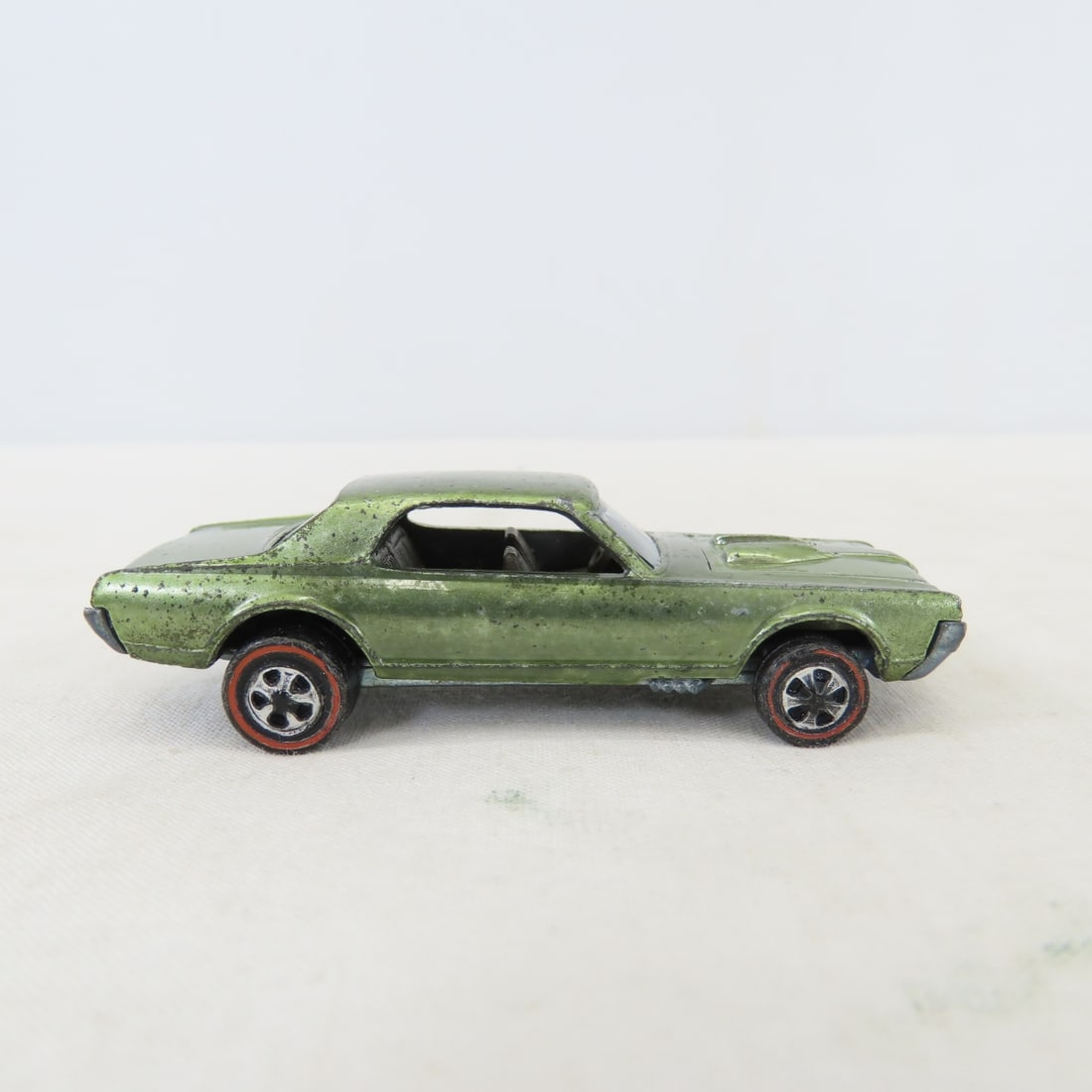 4 Sweet Sixteen Hot Wheels Redlines - 2