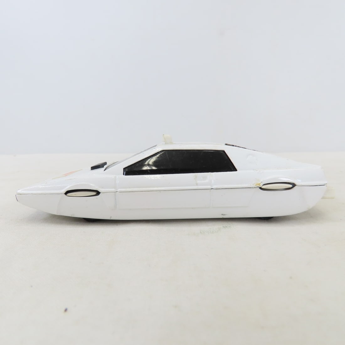 13 Vintage Corgi, Dinky & Norev Vehicles - 15