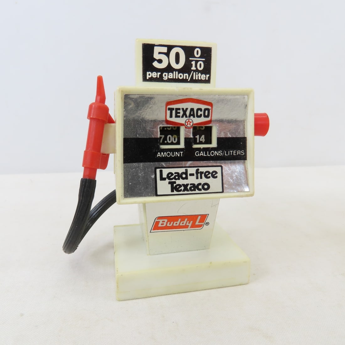 Vintage TOMY Mini Car World Service Center & More - 11