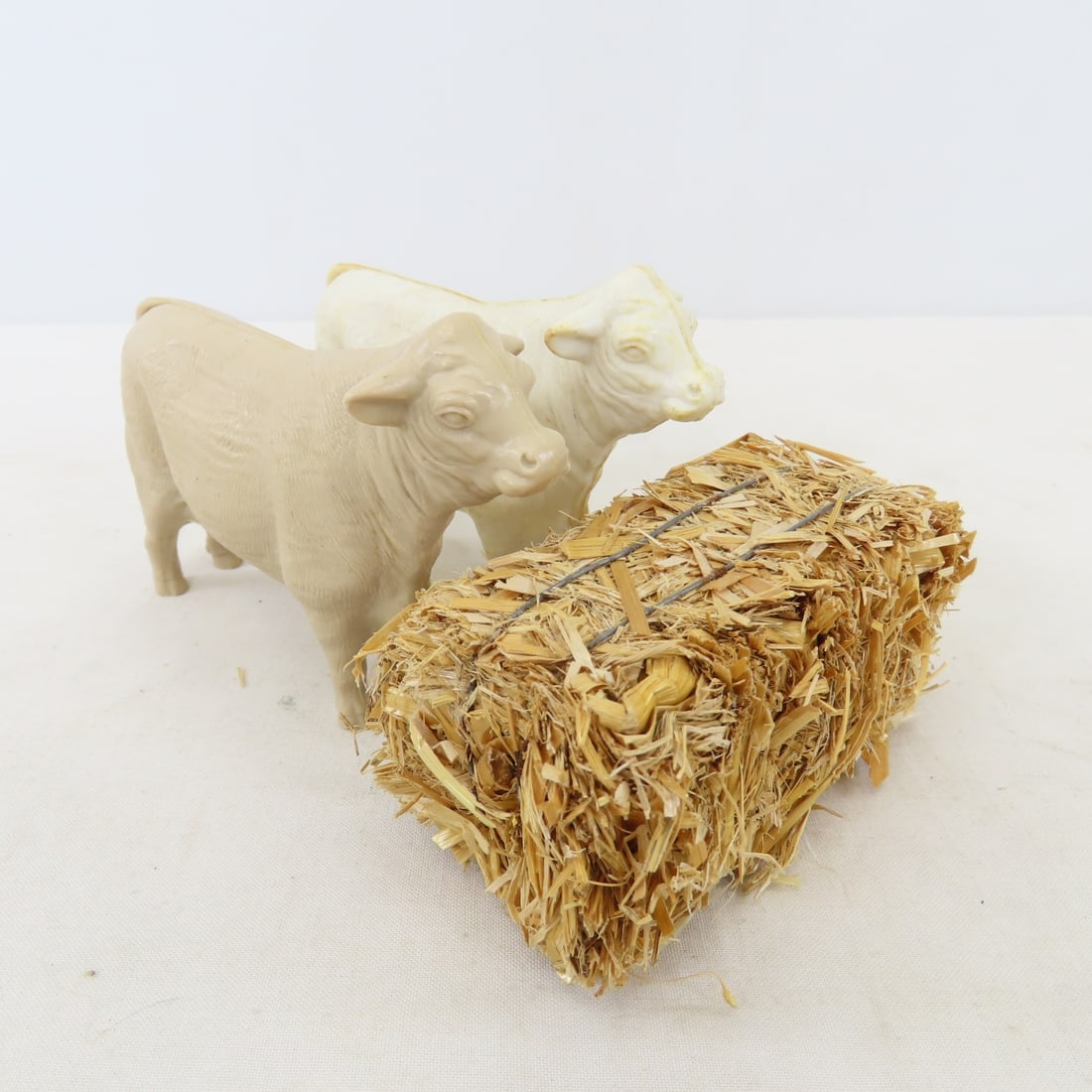 Original Buddy L Cattle Transport Truck w/ 2 Cows - 14