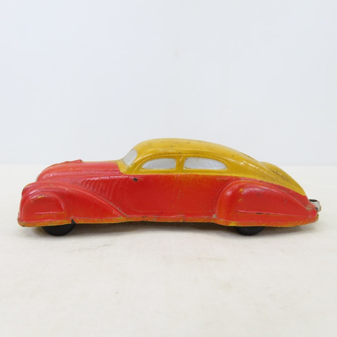 Auburn, Tomte & Sun Rubber Vehicles & Motorcycles - 7