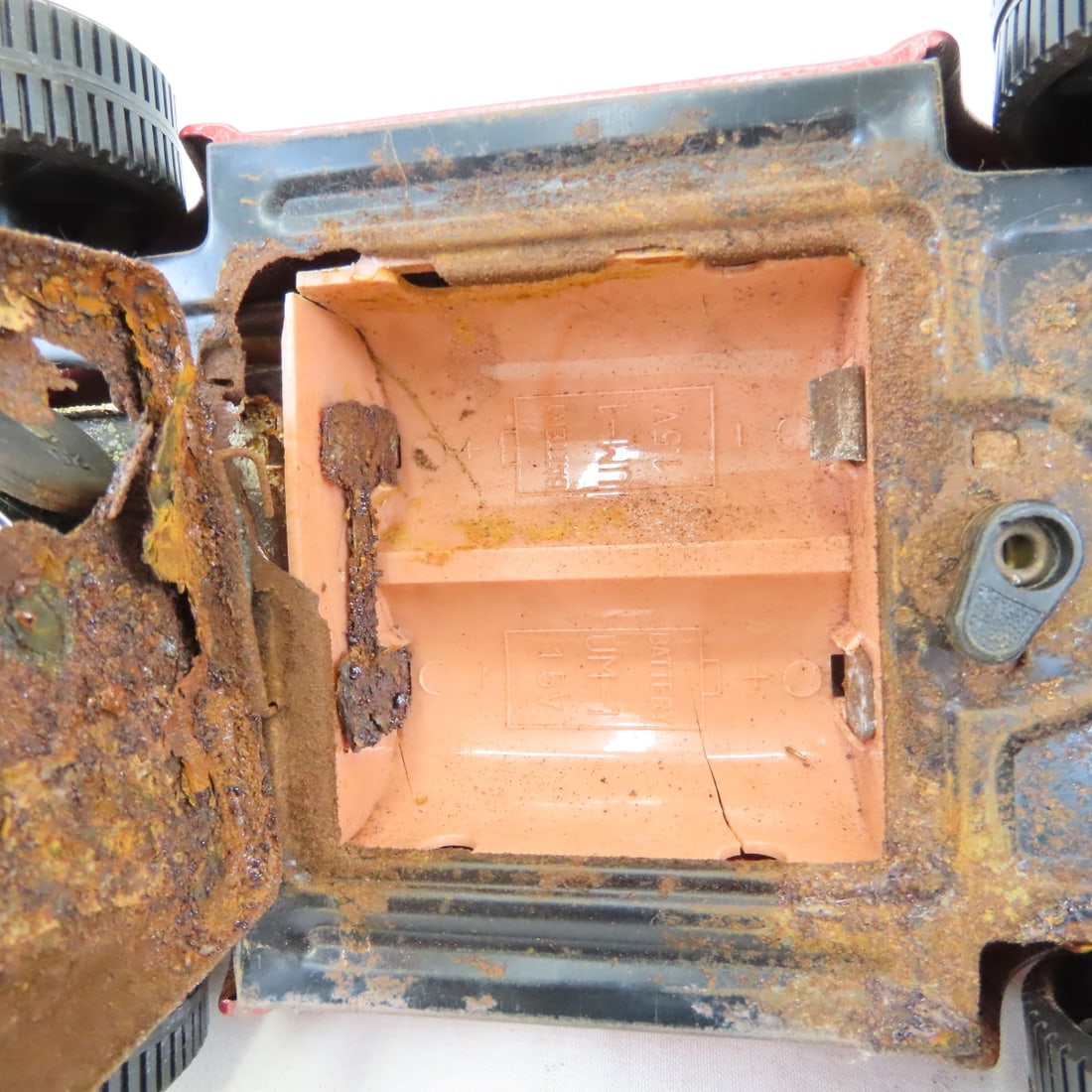 Smoking Volkswagen in Box & 5 Other VW Vehicles - 10