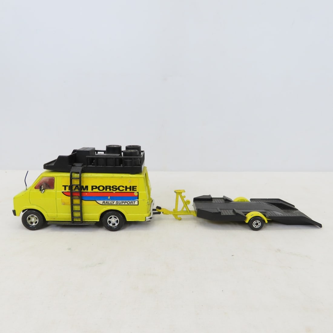 Dinky, Matchbox & Other Diecast - 11