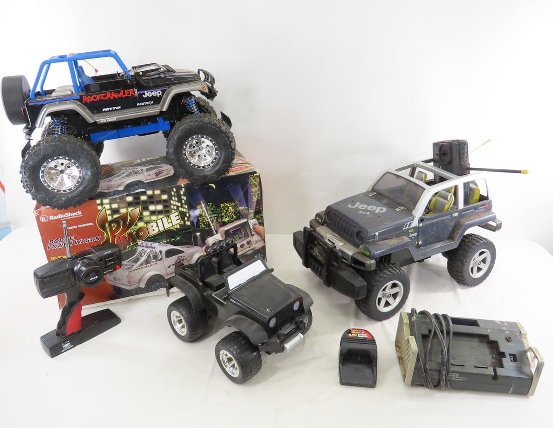 3 RC Vehicles, 1 with box, all untested (1 of 18)