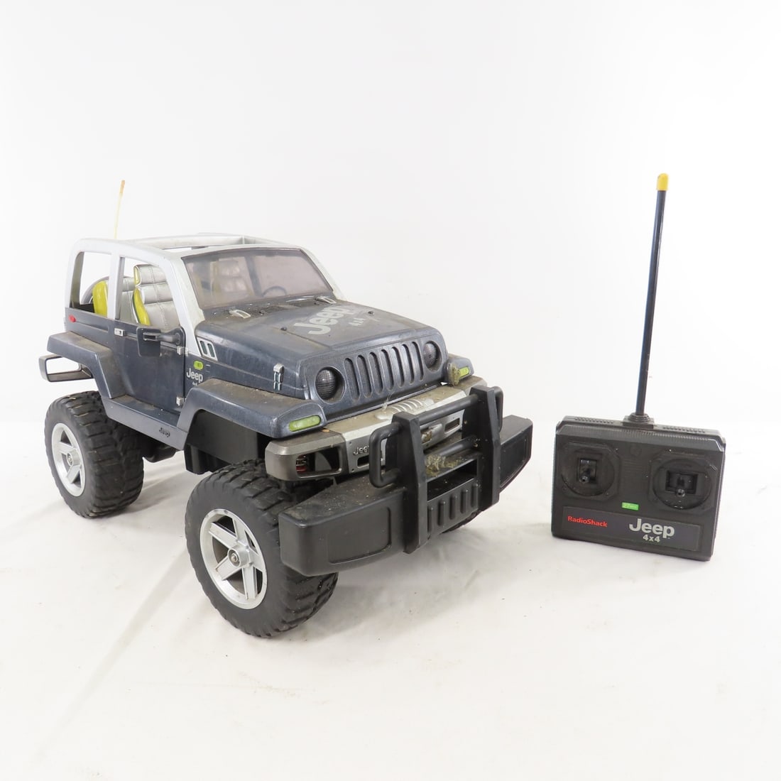 3 RC Vehicles, 1 with box, all untested - 7