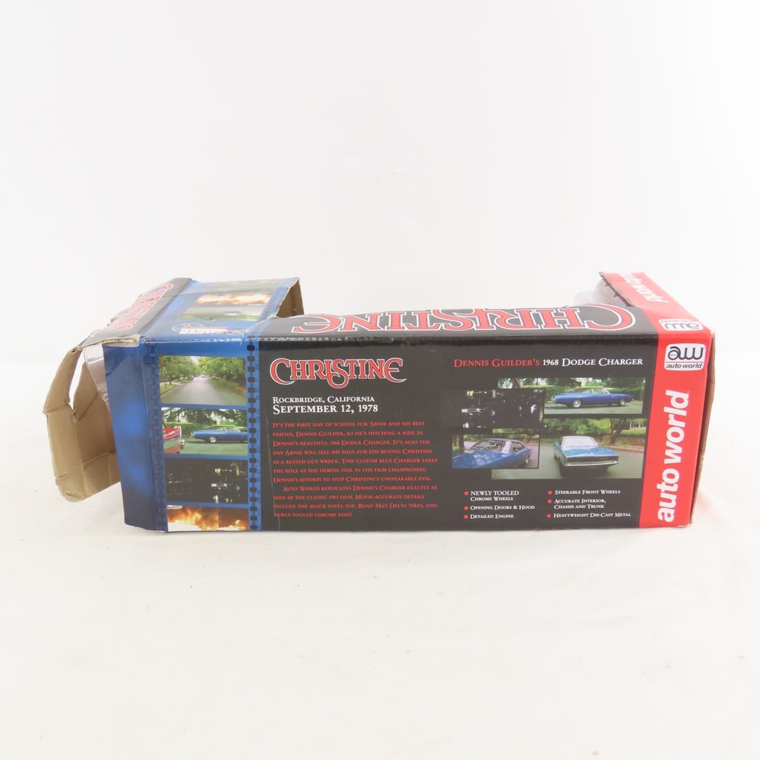 7 1:18 Scale Cars in very rough boxes - 11