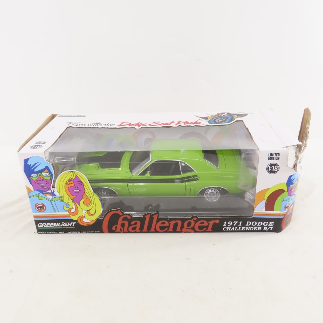 7 1:18 Scale Cars in very rough boxes - 6