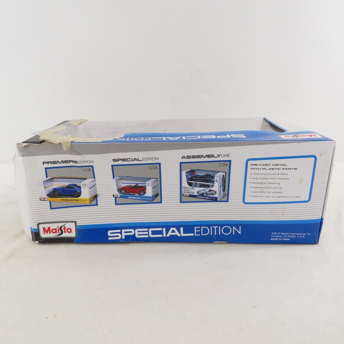 8 1:18 Scale Cars in very rough boxes - 11