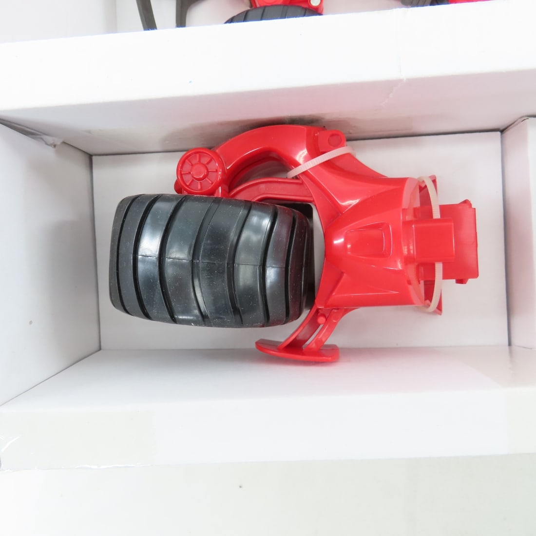 2 RC Vehicles in boxes, The XTRC looks new - 6