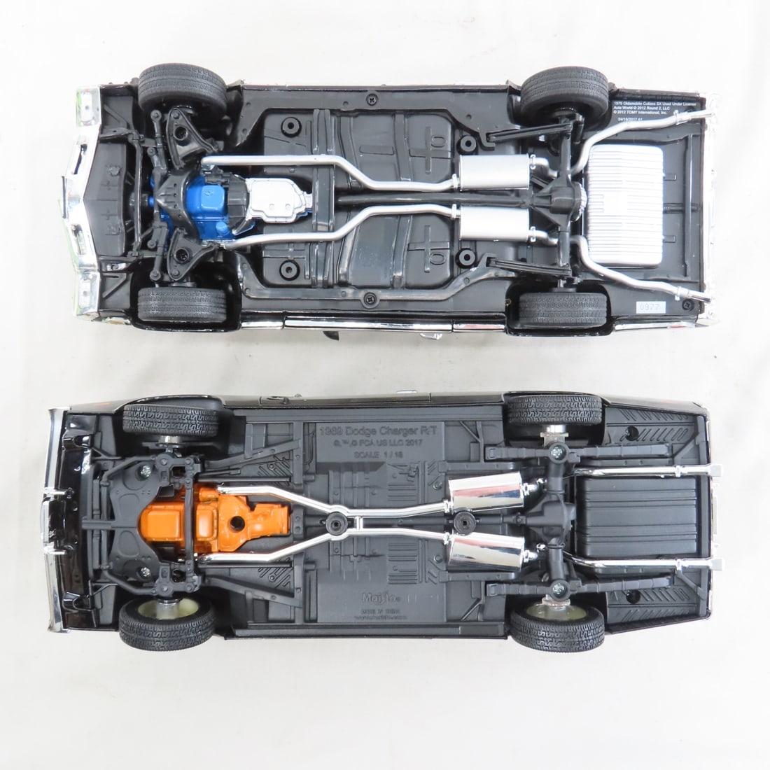 12 1:18 scale Muscle Cars - no boxes - 10