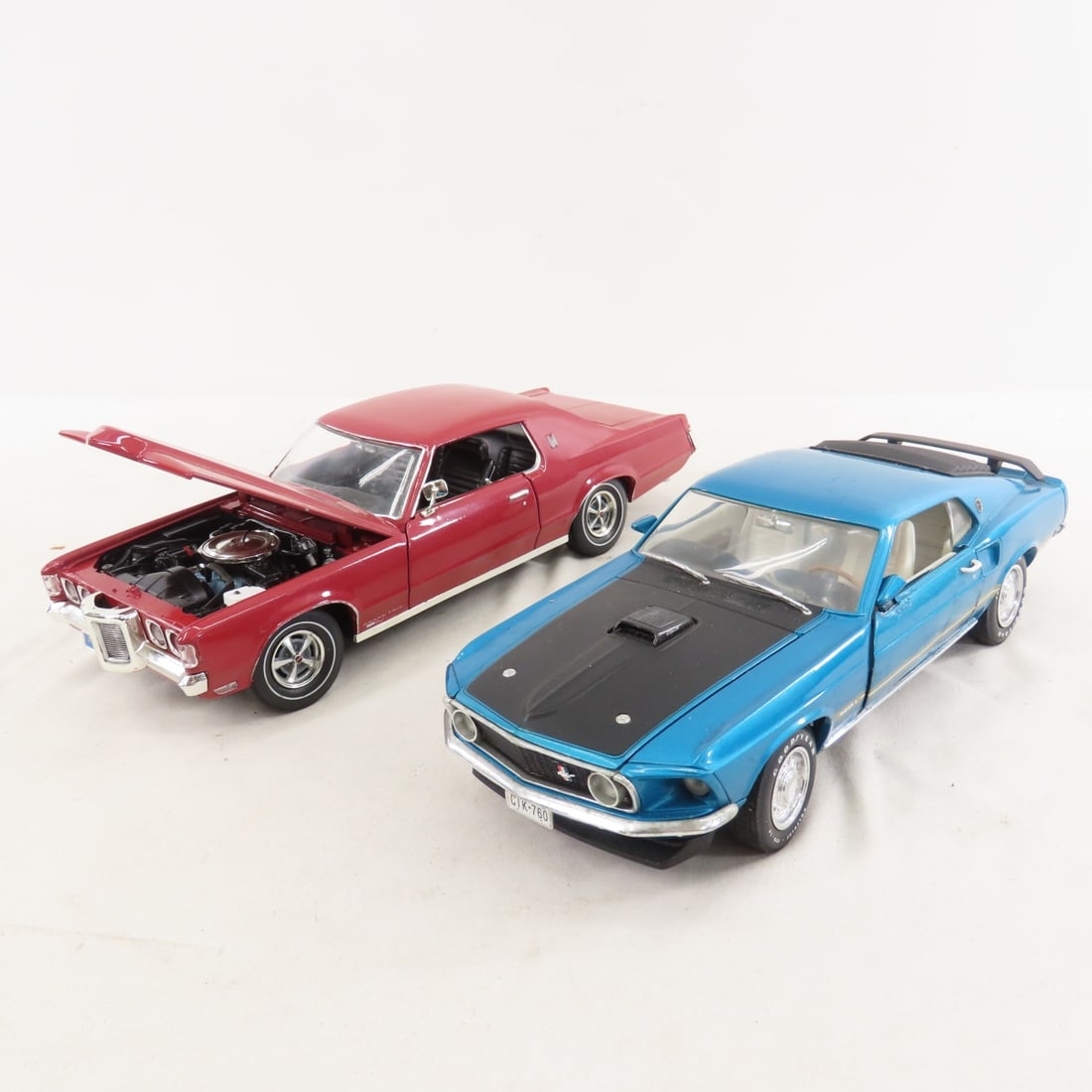 12 1:18 scale Muscle Cars - no boxes - 6
