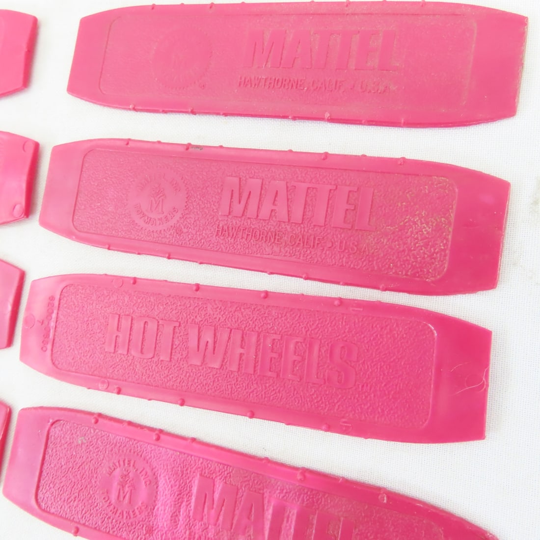 Hot Wheels & other diecast cars, track, case - 15