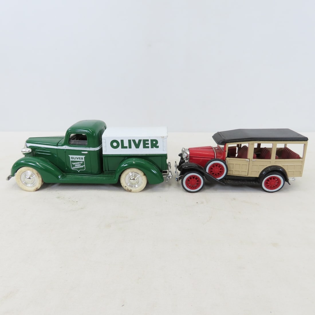 Diecast cars & trucks, some in boxes, mixed scale - 3