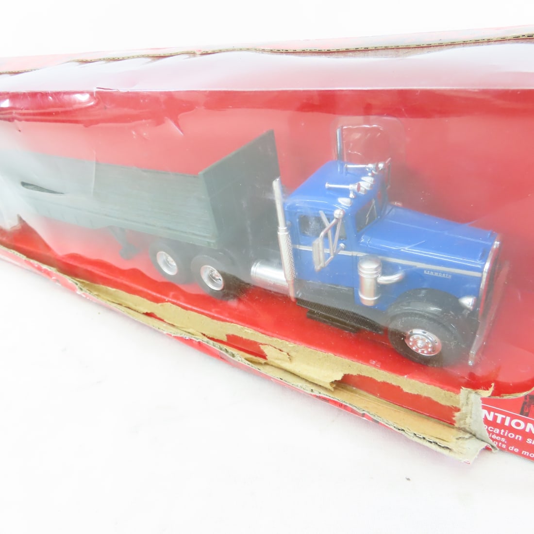 Kenworth & other 1:43 scale Tractor Trailers - 4